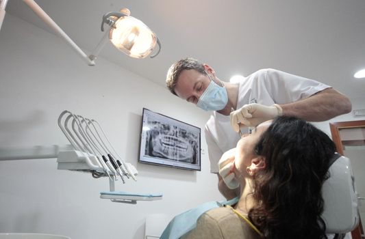 cirugia periapical foto1