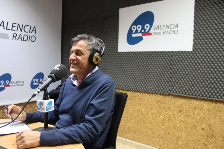 cortar para Frenesí El Dr. Miguel Peñarrocha visita 99.9 Valencia Radio