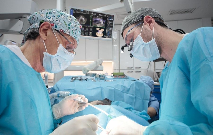 periimplantitis enfermedad